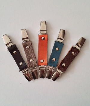 Stijlvolle Leren Cardigan Clips – Praktisch & Elegant