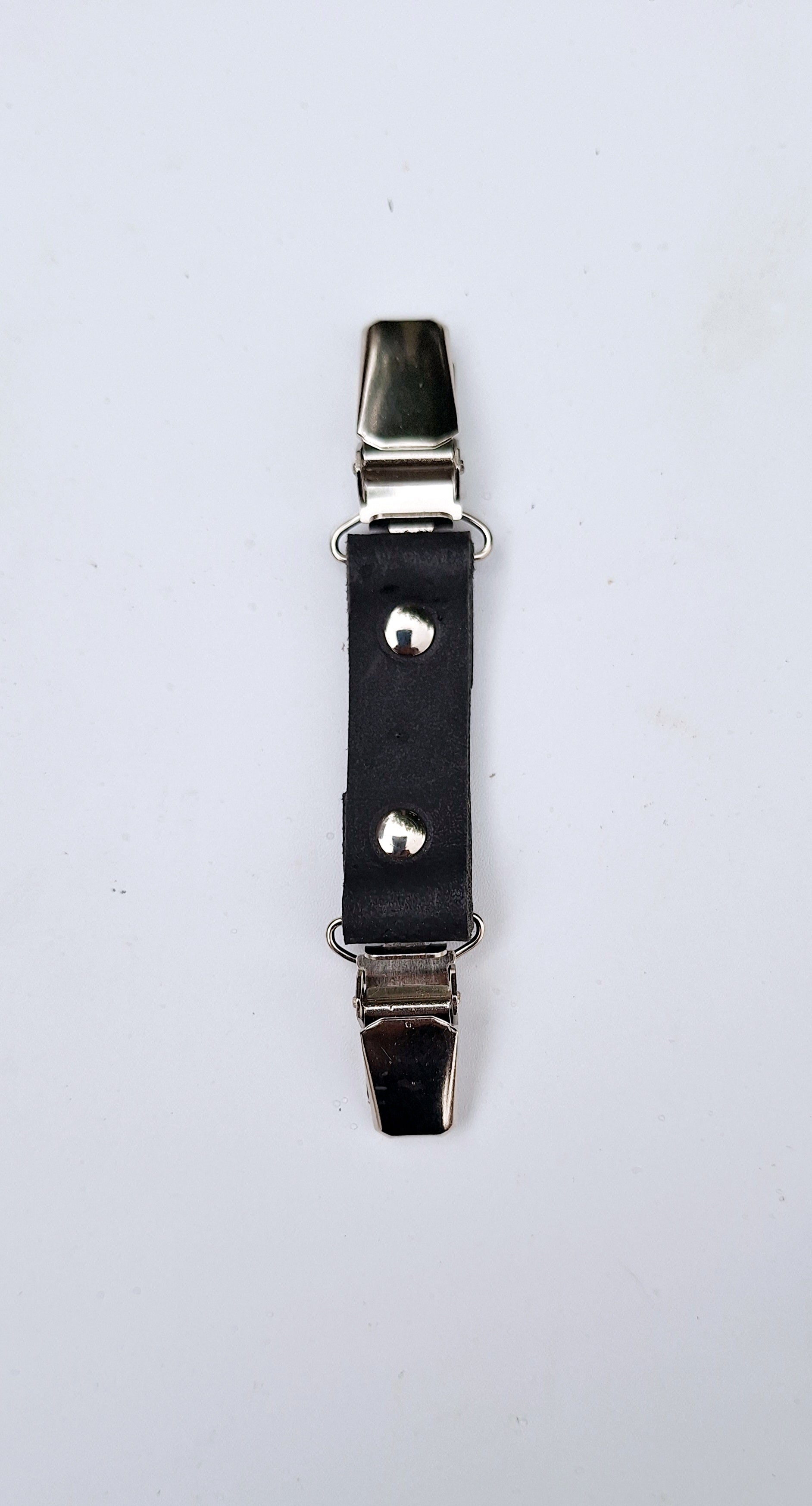 Stijlvolle Leren Cardigan Clips – Praktisch & Elegant