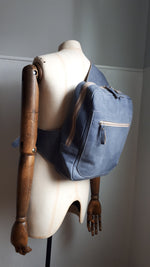 Blauwe "sling bag" voor de stoere man